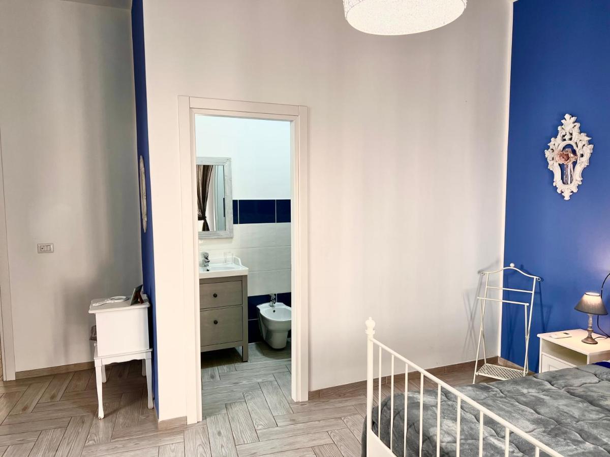 Vico Longo 25 - Ensuit Flat In The Heart Of Neapel Exterior foto