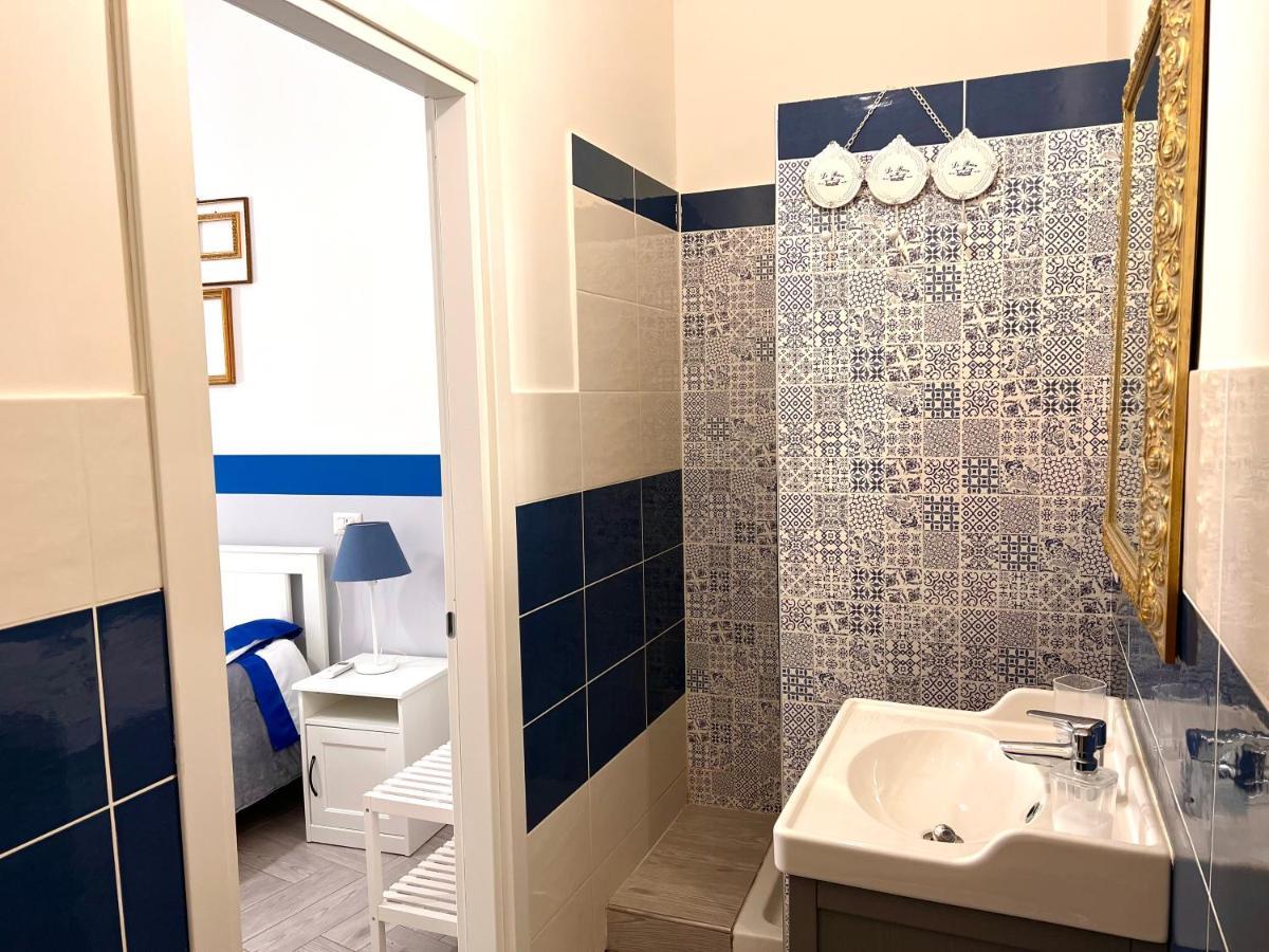 Vico Longo 25 - Ensuit Flat In The Heart Of Neapel Exterior foto