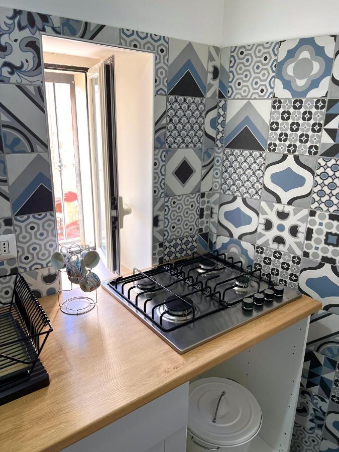 Vico Longo 25 - Ensuit Flat In The Heart Of Neapel Exterior foto