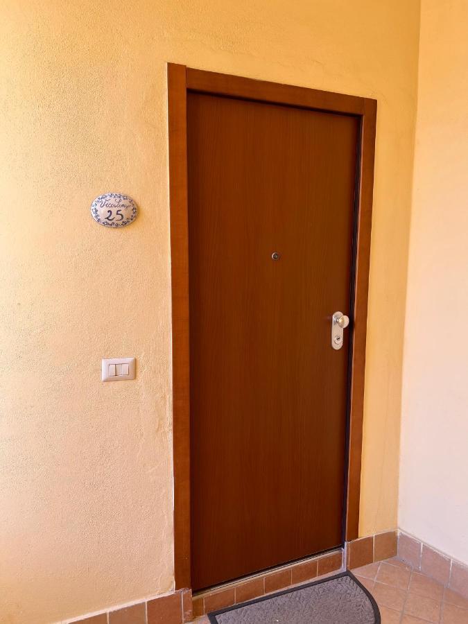 Vico Longo 25 - Ensuit Flat In The Heart Of Neapel Exterior foto